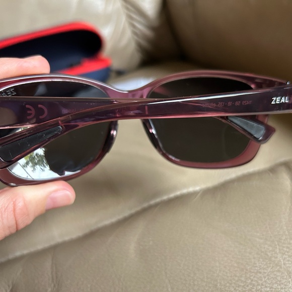 Zeal Optics Polarized Sunglasses Magnolia Purple $159 - Picture 3 of 15